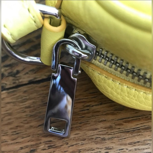 Marc Jacobs Vibrant Yellow Crossbody Bag - Picture 5 of 16